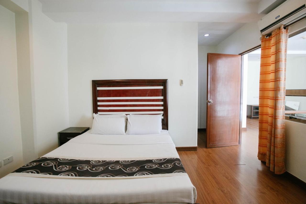 Diamond Suites And Residences Cebu Eksteriør billede